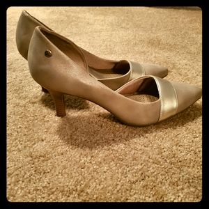 Life Stride Saldana Pumps
